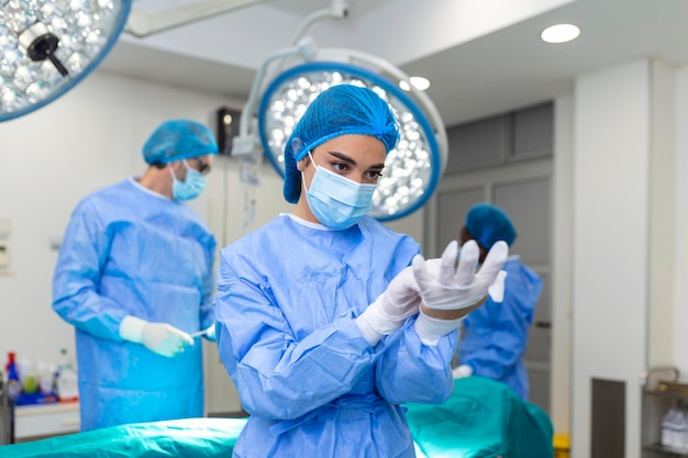 Basic Gowning Wearing Glove Scrubbing Technique Stock Photo 715548343 |  Shutterstock