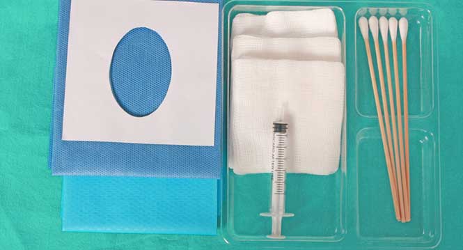 Use Medical Cotton Swab for Massage and Detumescence